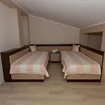 Hotel Kristal *