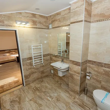 Kristal Otel