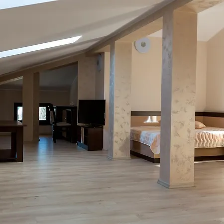 Kristal Otel Dospat