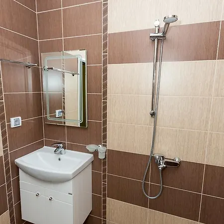 Kristal Otel Dospat